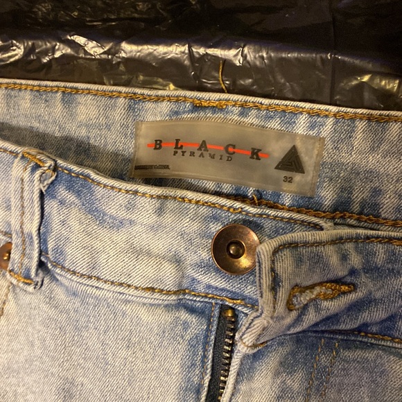 Black pyramid , skinny jeans , waist 32 - Picture 3 of 7